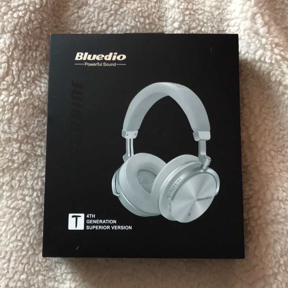 Bluedio wireless headphones